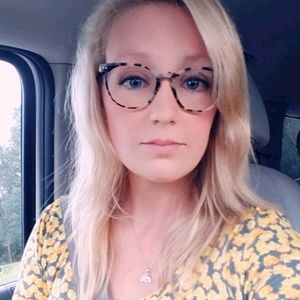 Meet your Posher, Kristin